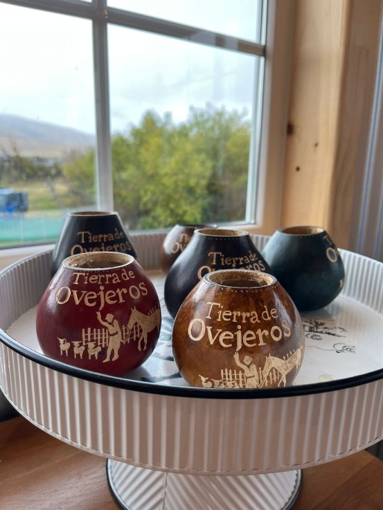 Mates de Tierra de Ovejeros junto a la ventana